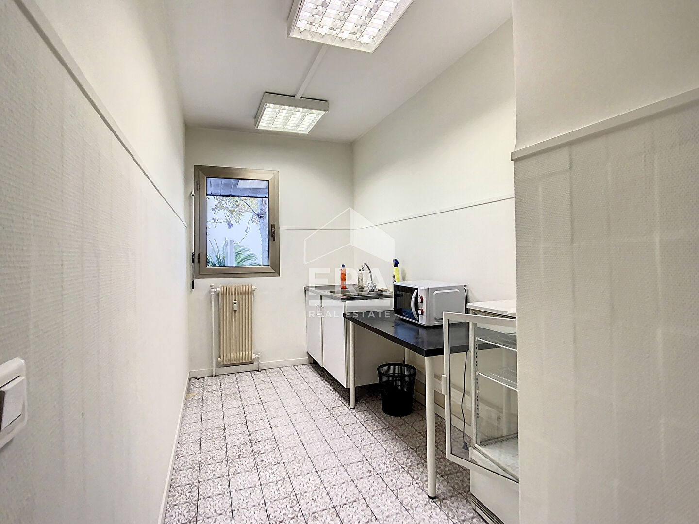 Photo CANNES CARNOT MURS BUREAUX 5 pièce(s) 78 m2 image 6/6