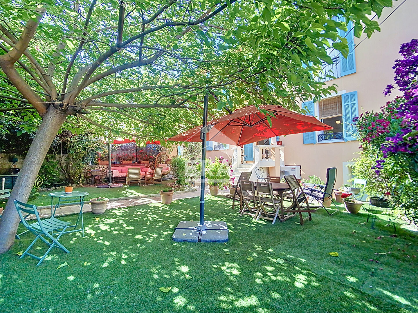 Photo CANNES CENTRE Maison 163 m2 Jardin Calme Garage image 2/6