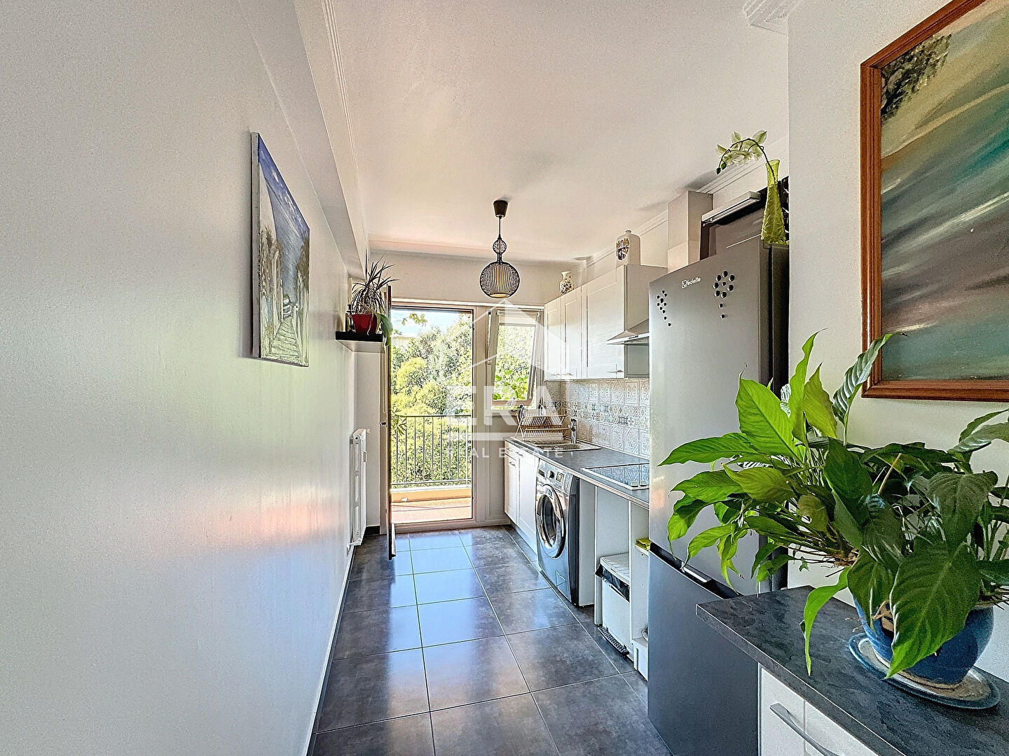 Photo A VENDRE GRAND 2P AVEC TERRASSE PLEIN SUD - CANNES QUARTIER ANGLAIS image 3/5