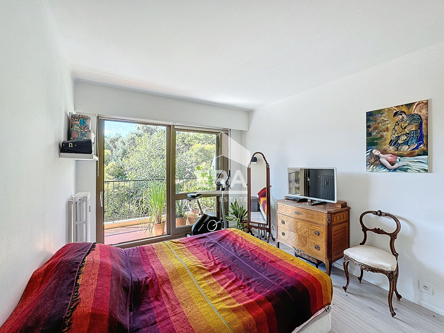 Photo A VENDRE GRAND 2P AVEC TERRASSE PLEIN SUD - CANNES QUARTIER ANGLAIS image 4/5