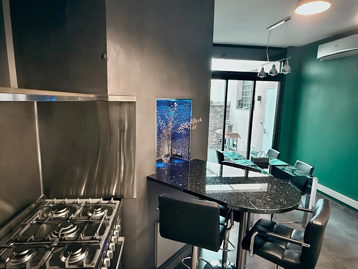 Photo GRAND 4P DE STANDING - CANNES BANANE - TERRASSE SUR TOIT 100 M² image 4/6