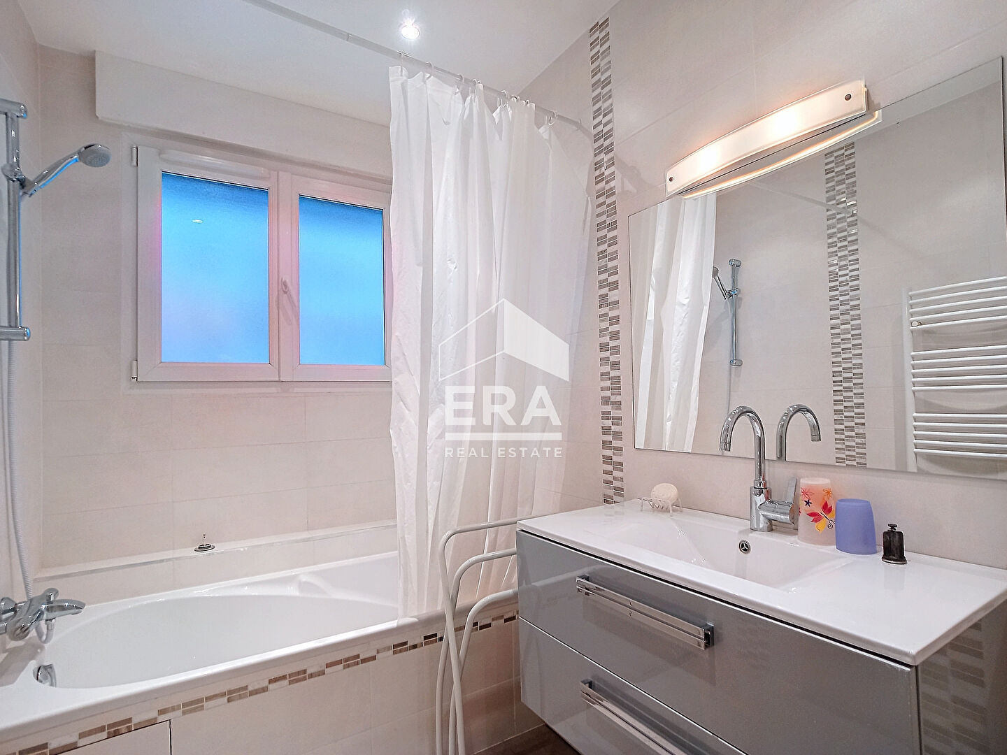 Photo EXCLUSIVITE VENTE APPARTEMENT 2P - CANNES BASSE-CALIFORNIE image 5/6