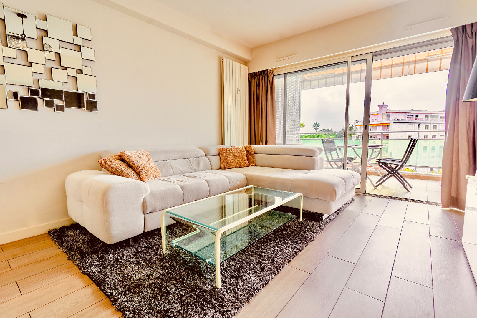 APPARTEMENT CANNES 2 PIECES 64M² AVEC GRANDE TERRASSE BASSE CALIFORNIE VUE MER