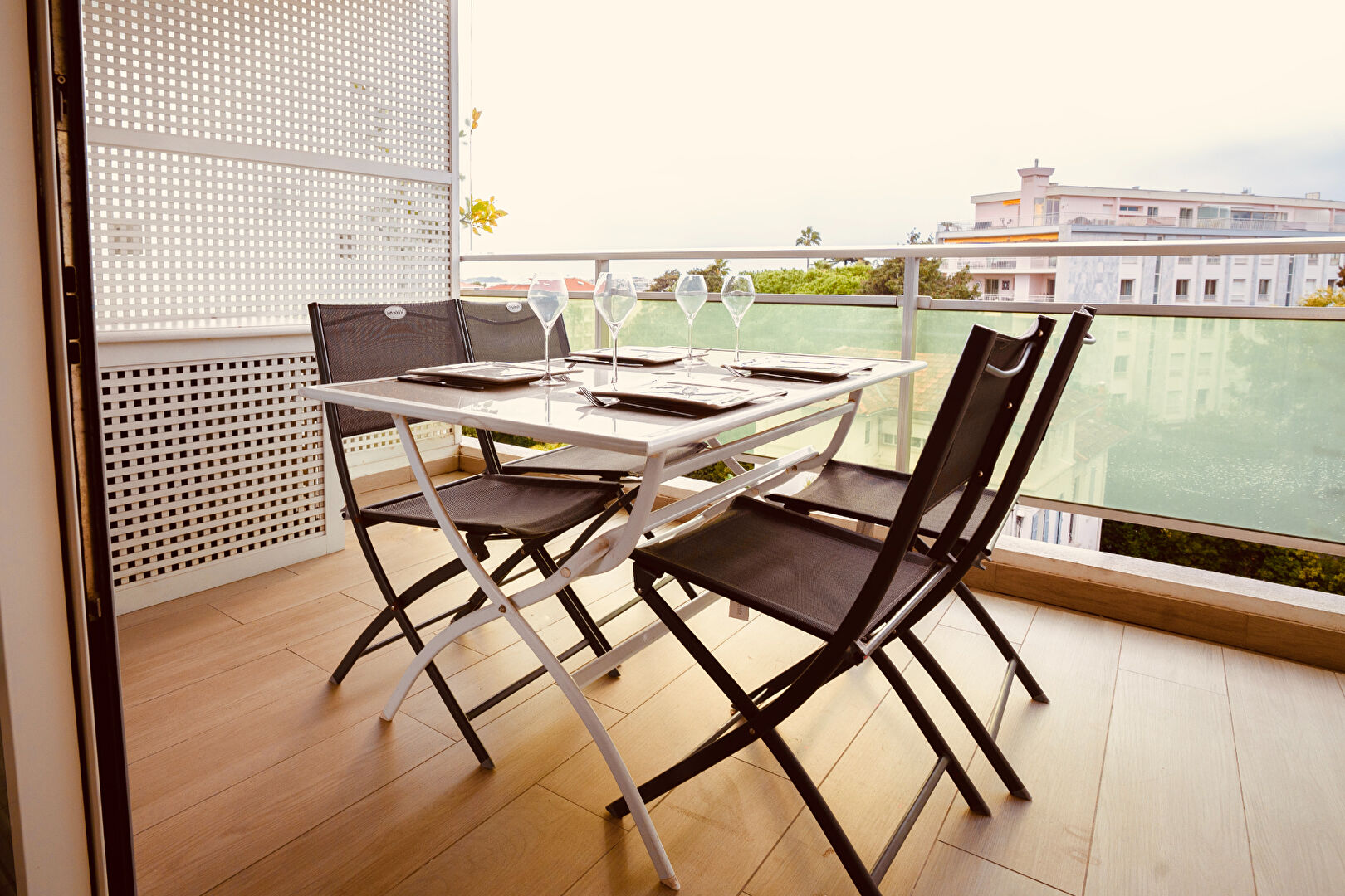 Photo APPARTEMENT CANNES 2 PIECES 64M² AVEC GRANDE TERRASSE BASSE CALIFORNIE VUE MER image 2/6