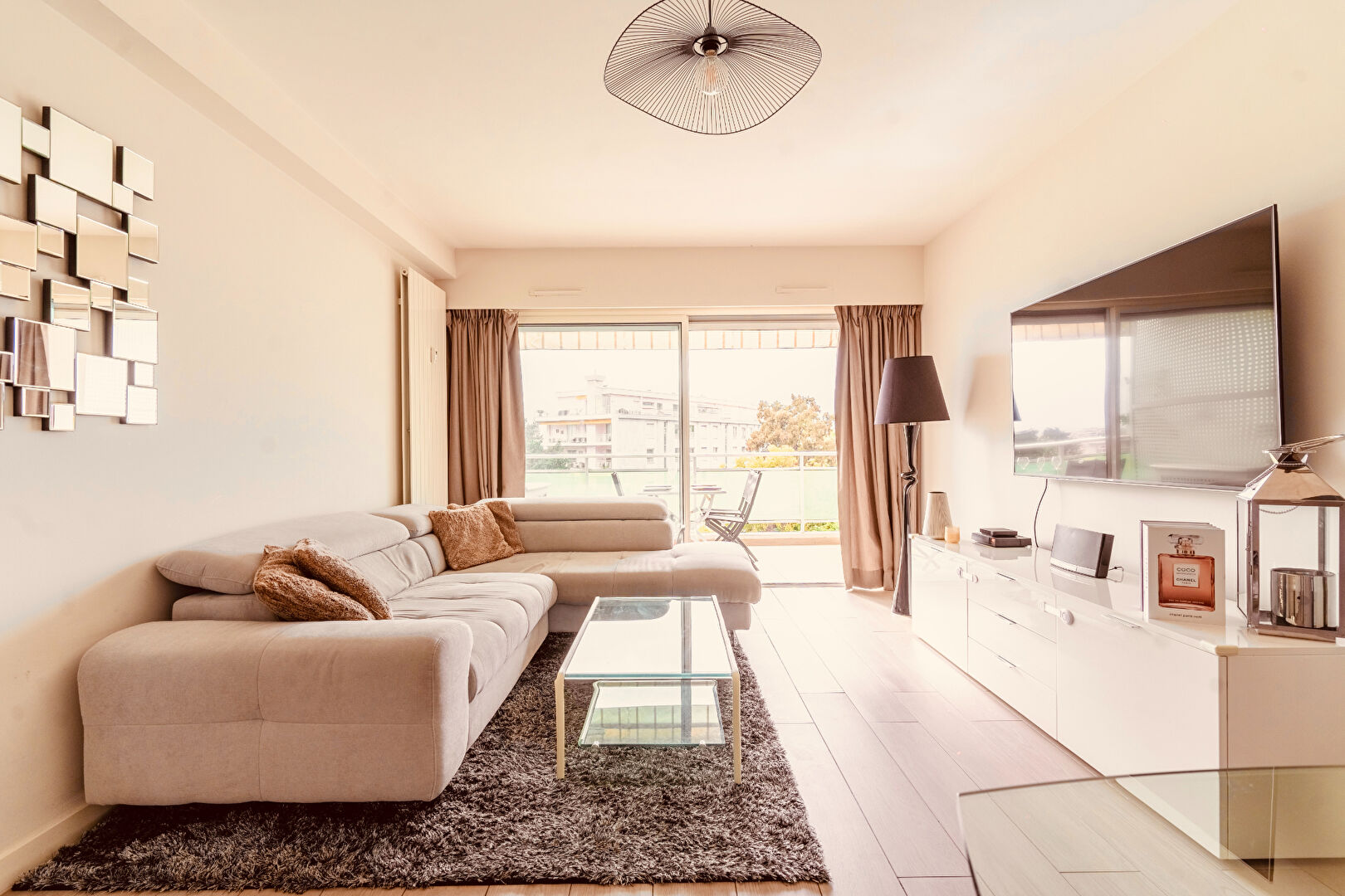 Photo APPARTEMENT CANNES 2 PIECES 64M² AVEC GRANDE TERRASSE BASSE CALIFORNIE VUE MER image 3/6