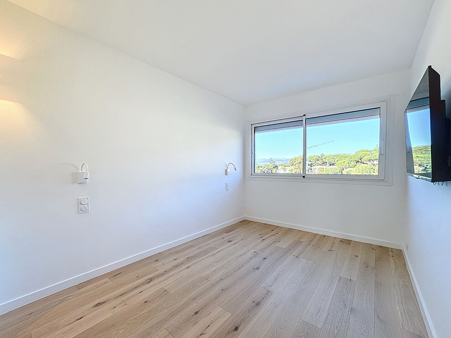 Photo CANNES CROIX DES GARDES - TOIT TERRASSE - VUE MER PANORAMIQUE image 5/6