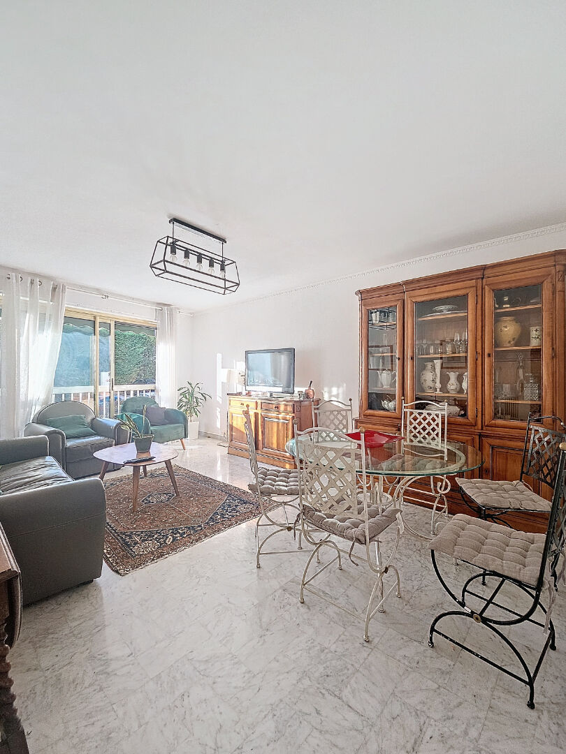 Photo GRAND 3P TRAVERSANT CANNES - PETIT JUAS - DEUX LOGGIAS image 1/5