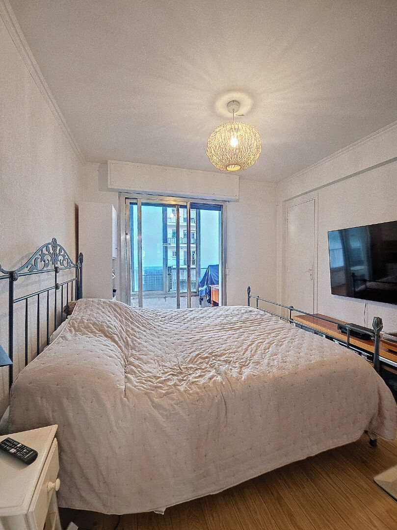 Photo GRAND 3P TRAVERSANT CANNES - PETIT JUAS - DEUX LOGGIAS image 3/5