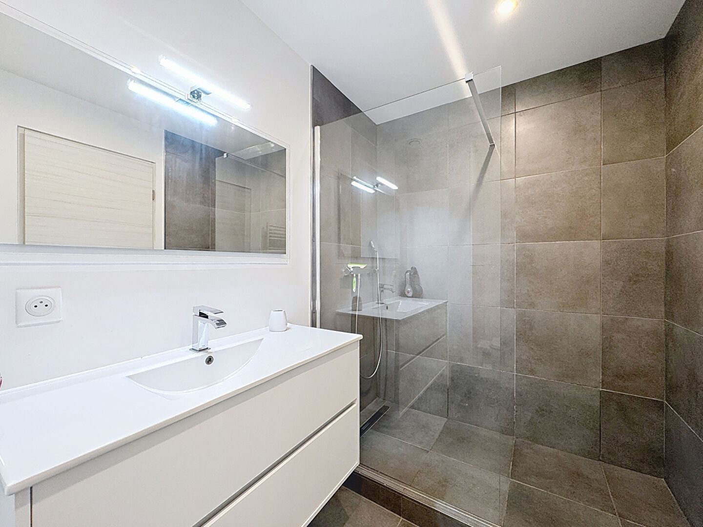 Photo CANNES BANANE 2 Pièces Balcon SUD image 5/5