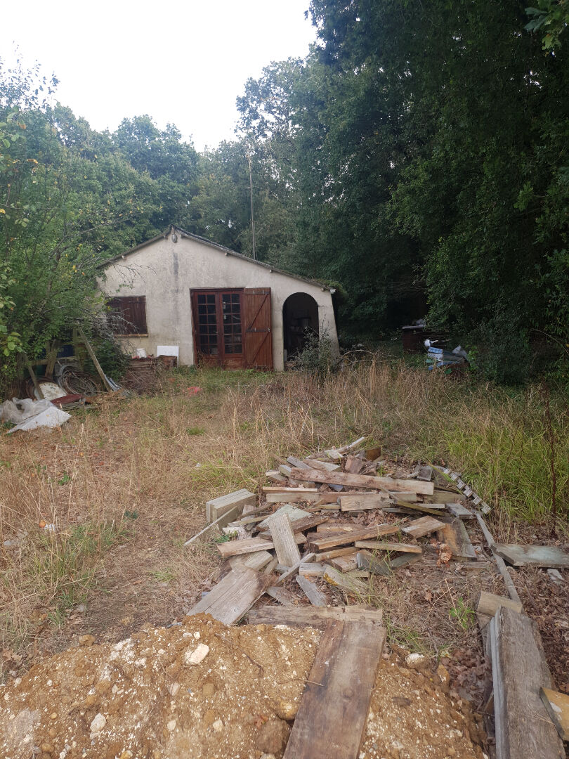 Photo Terrain Trizay 759 m2 image 2/3