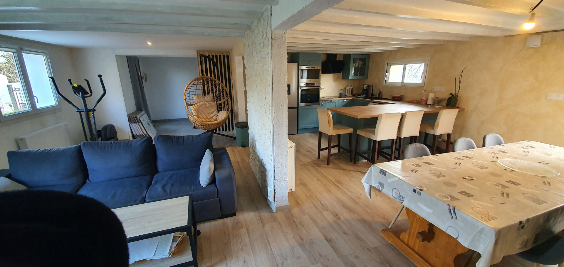 Photo MAISON ETAGE 4 CHAMBRES JARDIN ARBORE ET CLOTURE image 3/6