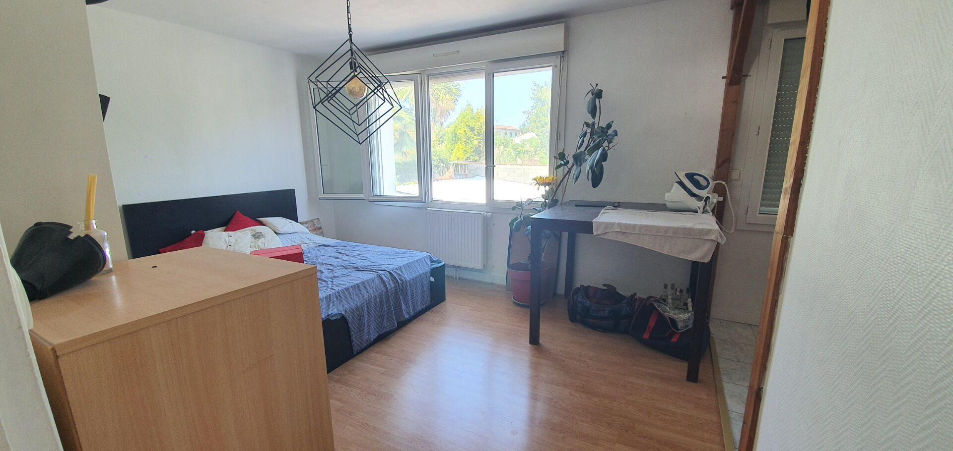 Photo MAISON ETAGE 4 CHAMBRES JARDIN ARBORE ET CLOTURE image 5/6