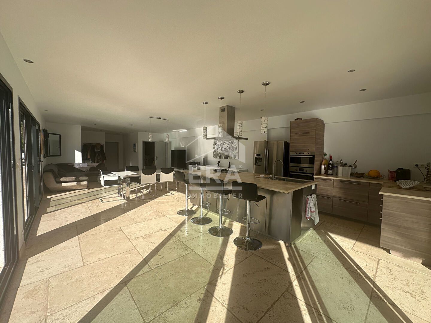 Photo A VENDRE 13420 GEMENOS MAISON D ARCHITECTE TYPE 6 DE 300M² SUR 12620M² DE TERRAIN PISCINE GARAGE TERRASSE image 6/6