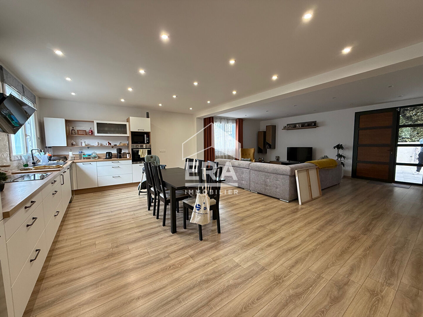 Photo A VENDRE 13400 AUBAGNE BAS DE VILLA DE 114 M² SUR 339 M² DE JARDIN image 3/5