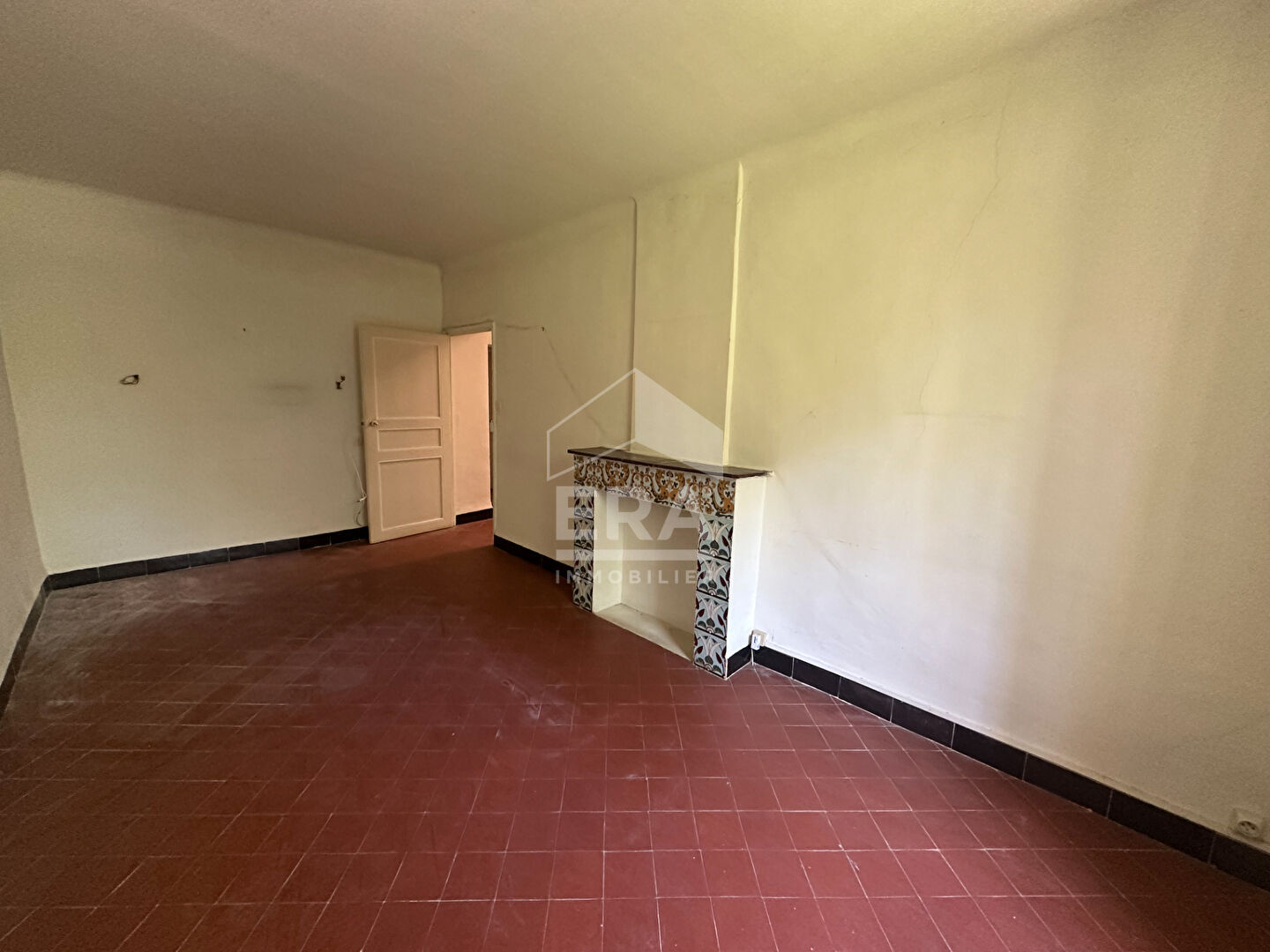 Photo A VENDRE  83860 NANS LES PINS BASTIDE DU XVIII 2ME SIECLE DE 180M² SUR 12491 M² DE TERRAIN GARAGE image 5/6