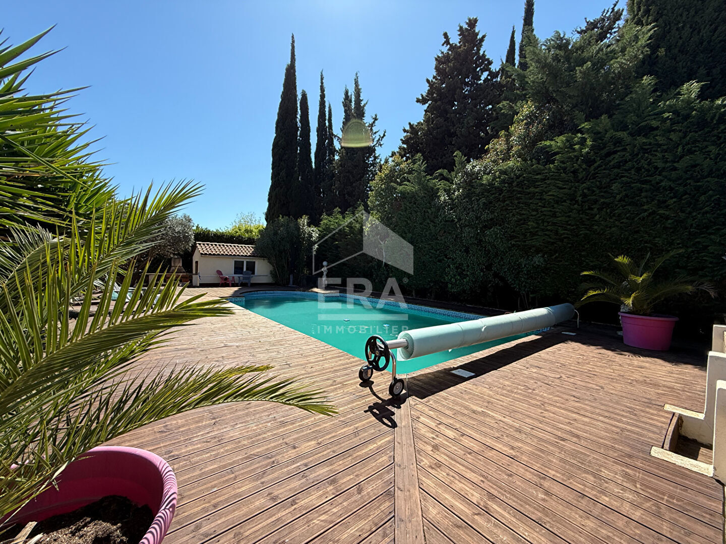 Photo A VENDRE 13360 ROQUEVAIRE  2 HABITATIONS 270M² UN STUDIO UN GARAGE PISCINE TERRAIN DE 1000M² image 4/6