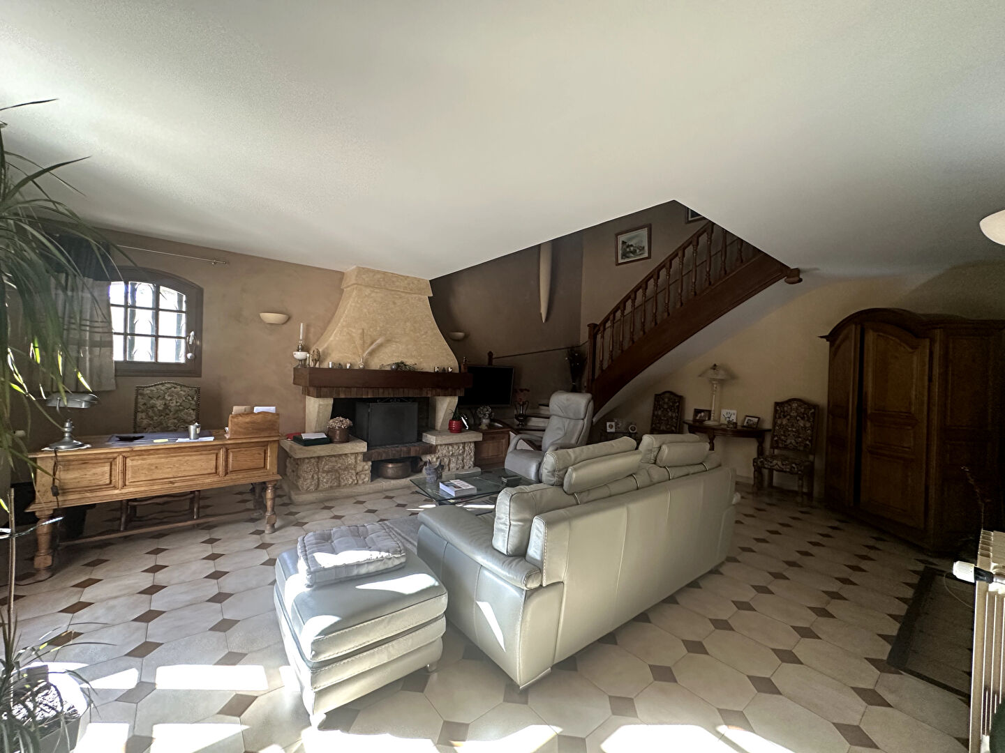 Photo A VENDRE 83860 NANS LES PINS MAISON TYPE 5 DE 158 M2 SUR 3000M2 PISICINE GARAGE ABRIS DE JARDIN image 6/6