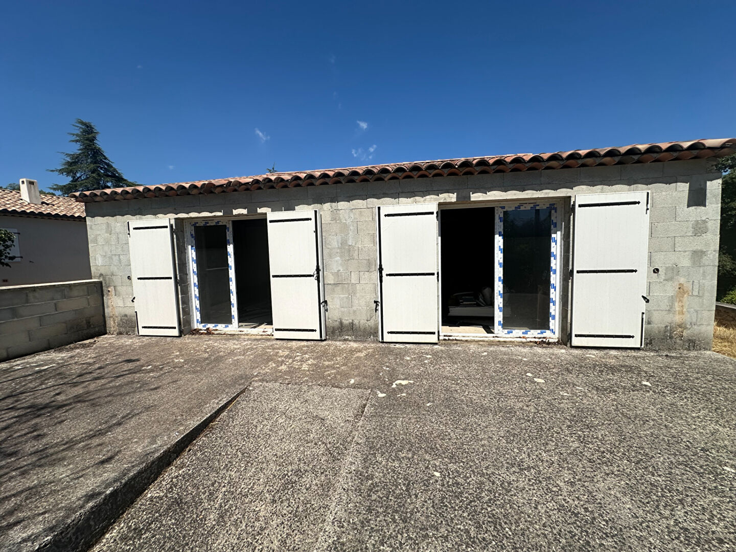 Photo A VENDRE 83470 SAINT MAXIMIN LA SAINTE BAUME MAISON PLAIN PIED 120M² SUR 380 M² DE JARDIN image 1/5