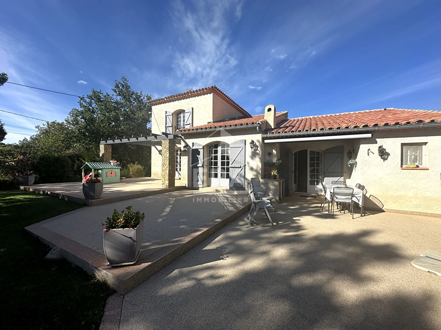 Photo A VENDRE 83860 NANS LES PINS MAISON TYPE 5 DE 158 M2 SUR 3000M2 PISICINE GARAGE ABRIS DE JARDIN image 3/6