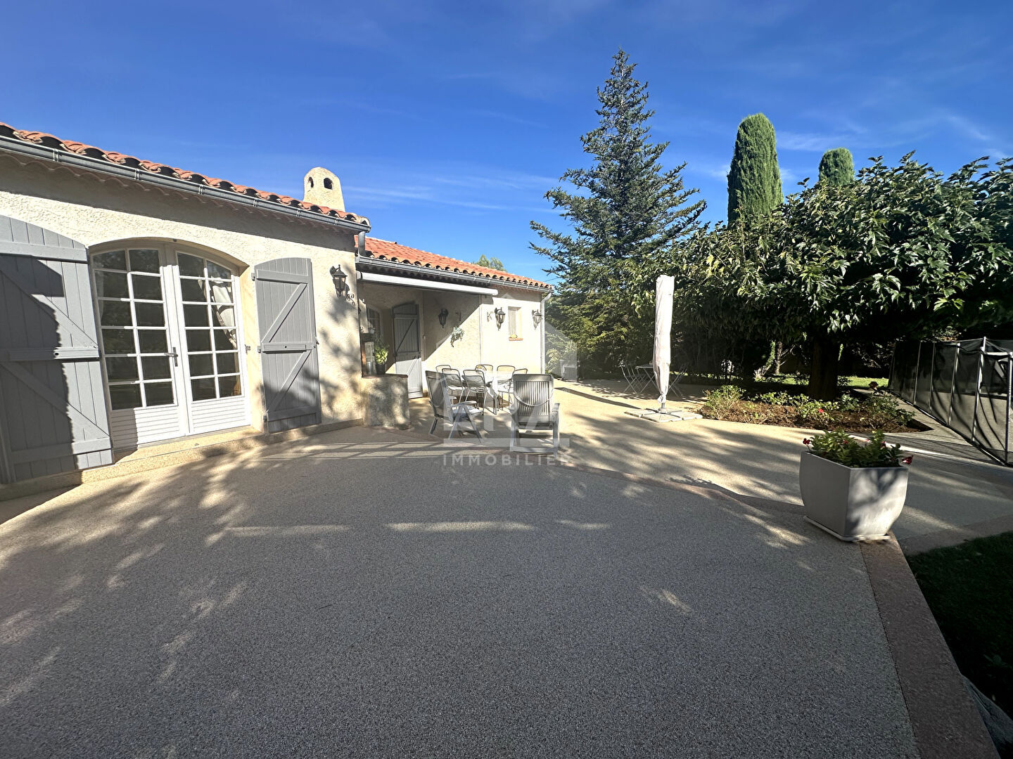 Photo A VENDRE 83860 NANS LES PINS MAISON TYPE 5 DE 158 M2 SUR 3000M2 PISICINE GARAGE ABRIS DE JARDIN image 5/6