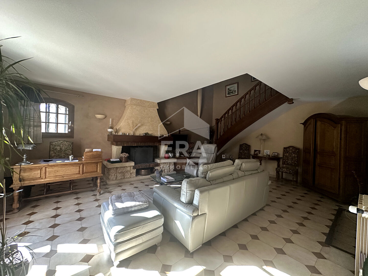 Photo A VENDRE 83860 NANS LES PINS MAISON TYPE 5 DE 158 M2 SUR 3000M2 PISICINE GARAGE ABRIS DE JARDIN image 6/6