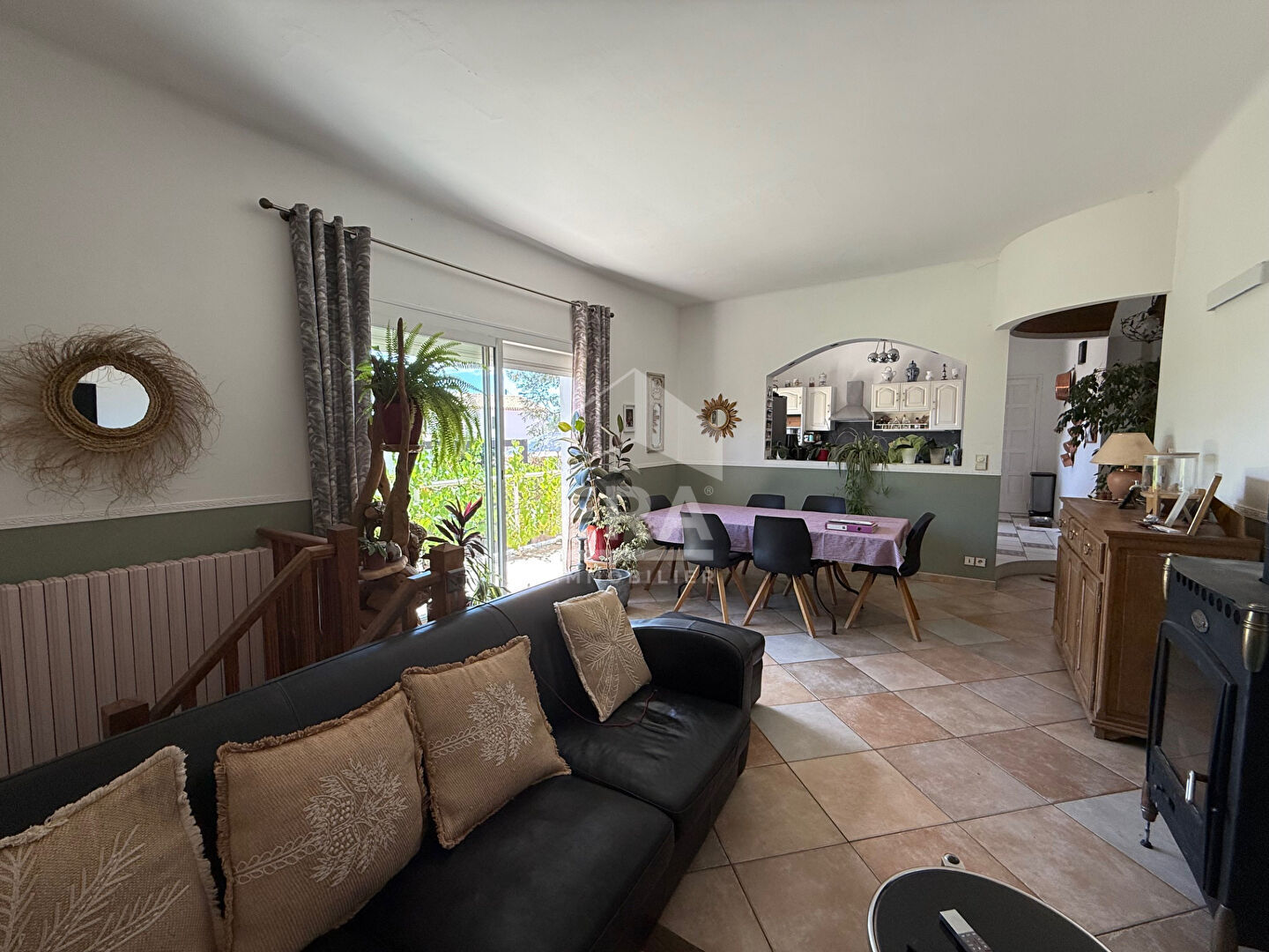 Photo A VENDRE 13790 ROUSSET MAISON PLAIN PIED 91M² SUR 1000M² DE TERRAIN GARAGE SOUS SOL AMENAGE ET DEPENDANCE image 5/6