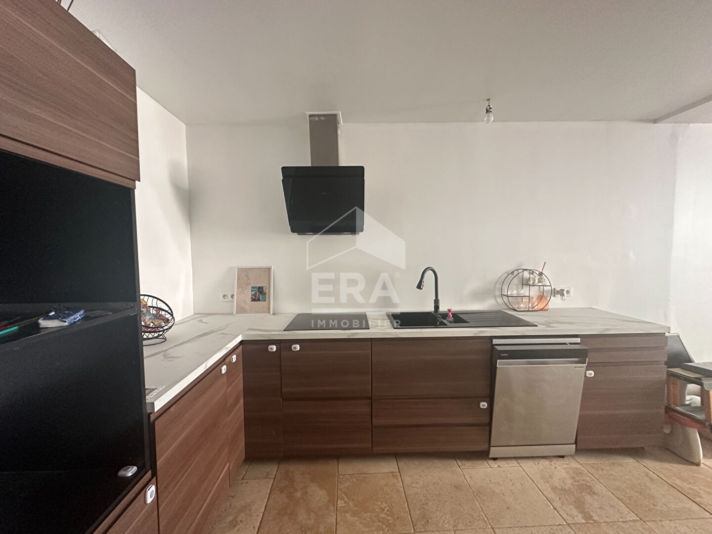 Photo A VENDRE 83170 TOURVES MAISON DE VILLAGE TYPE 5 DE 120 M² AVEC LOCAL COMMERCIAL image 5/6