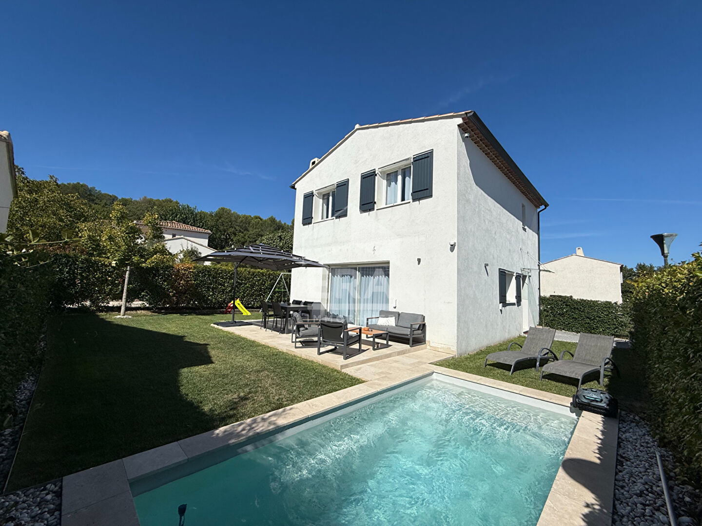 Photo A VENDRE 13710 FUVEAU MAISON TYPE 4 DE 96 M² SUR 315 M² DE JARDIN PISCINE image 1/6