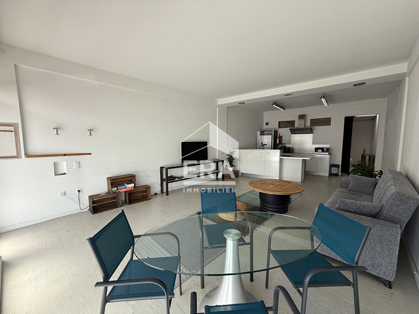 Photo A VENDRE 13790 ROUSSET LOFT DE 73 M² AU COEUR DU VILLAGE image 2/6