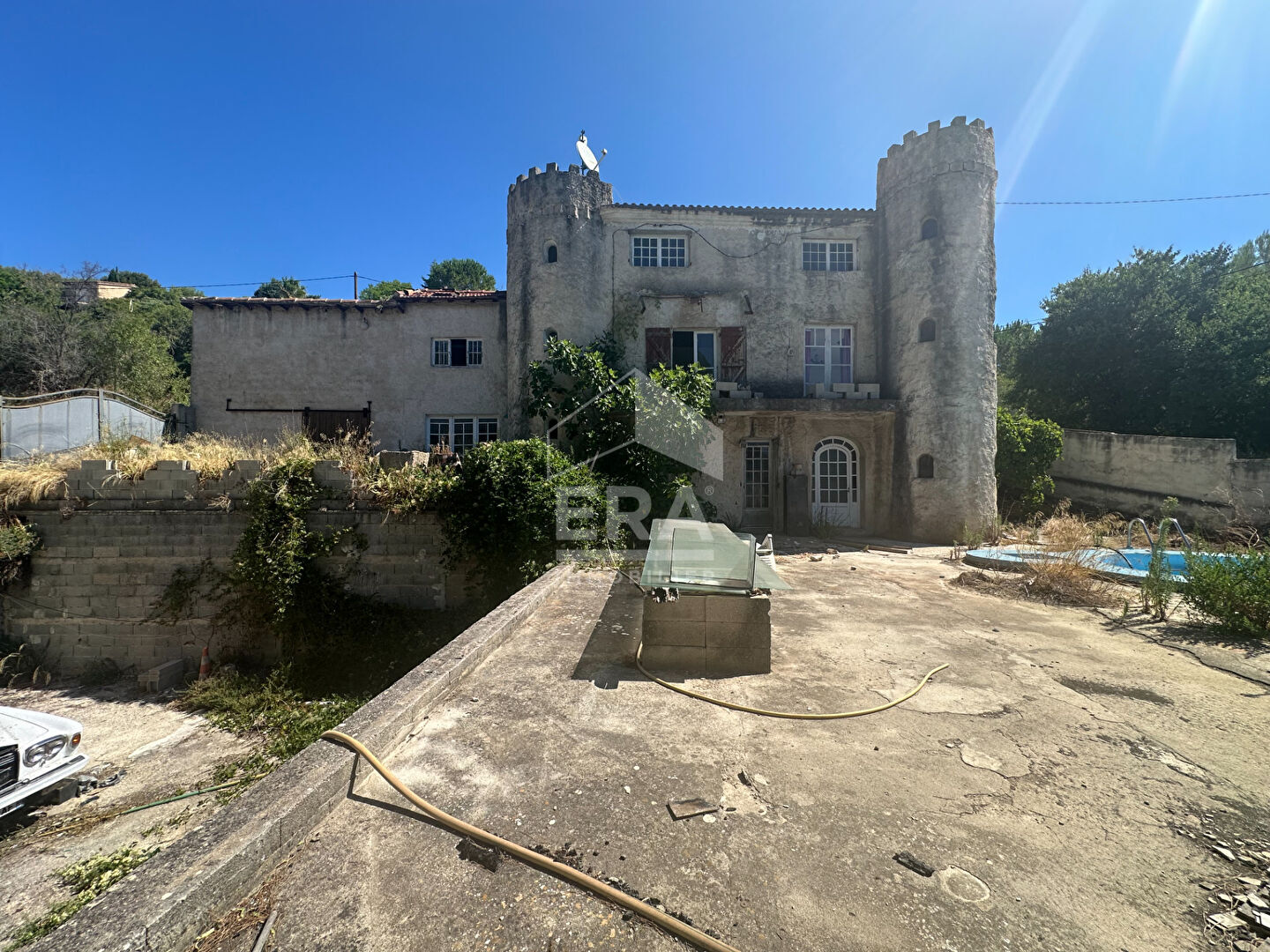 Photo A VENDRE 13360 ROQUEVAIRE SECTEUR LASCOURS  MAISON 250M² SUR 1321M² DE TERRAIN PISICINE GARAGE image 1/4