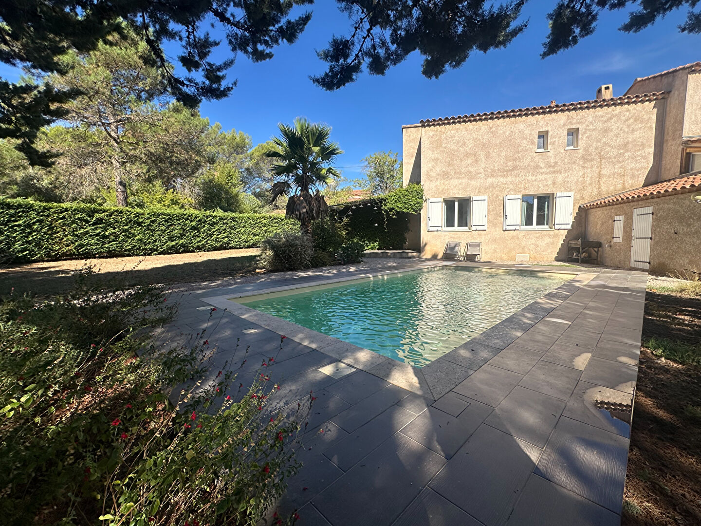 Agence immobilière de ERA ROUSSET - ERA IDEAL PROPERTIES