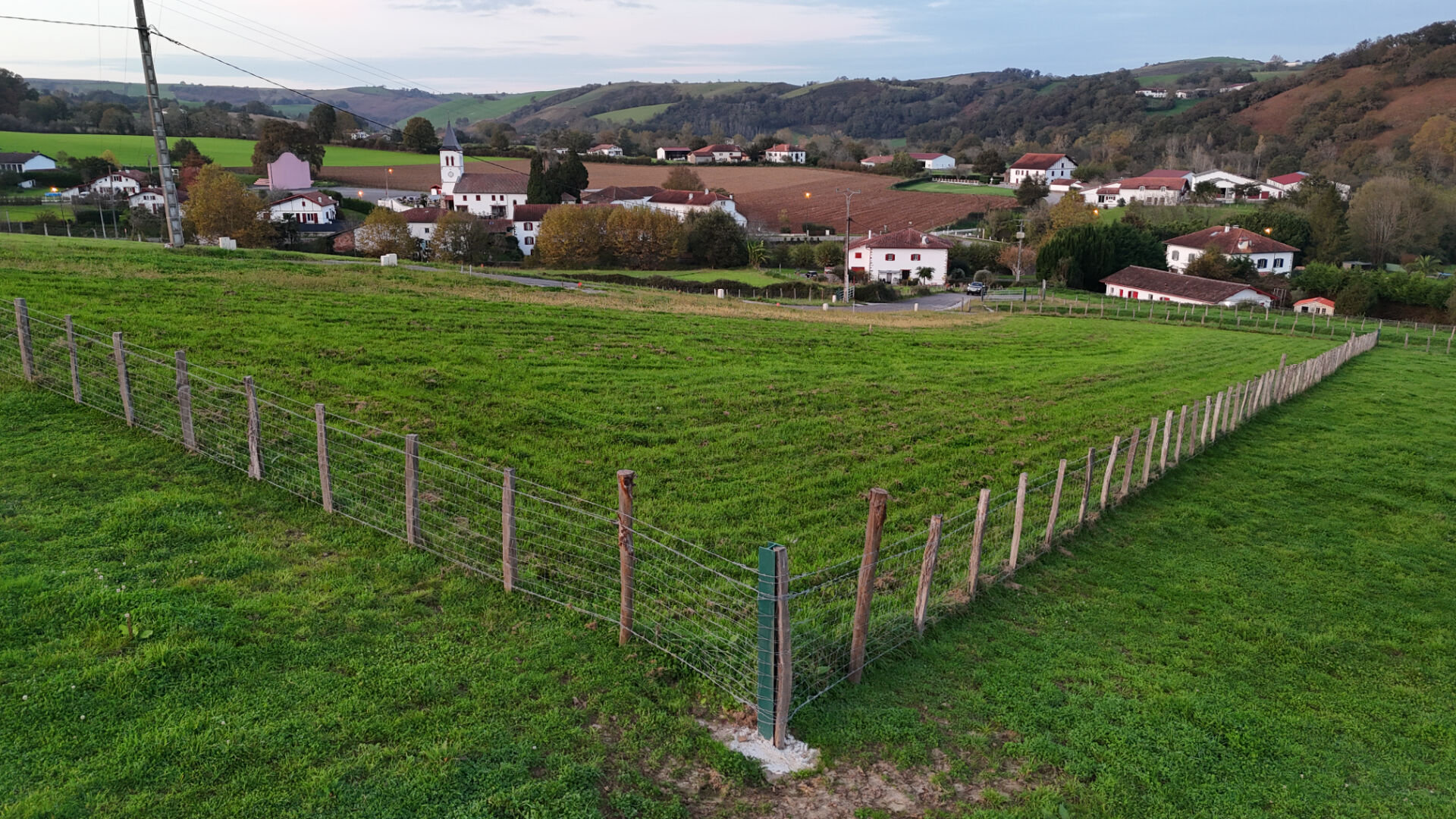 Saint Palais - Terrain à bâtir - A Vendre  - entièrement viabilisé