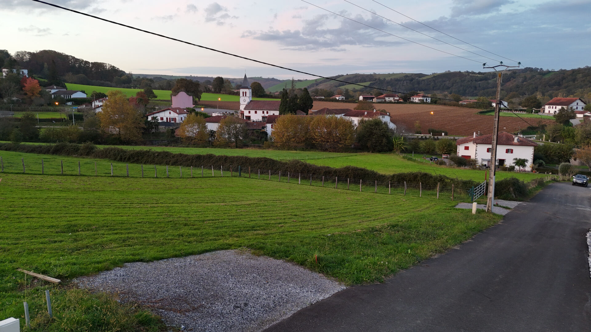 Photo Saint Palais - Terrain à bâtir - A Vendre  - entièrement viabilisé image 2/6