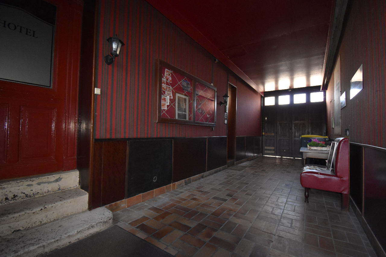 Photo Immeuble avec local commercial, chambres d'hôtes et habitation environ 600 m2 Aire sur la Lys image 5/6