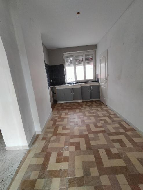 Photo - Maison mitoyenne 6 pièce - LUMBRES image 2/3