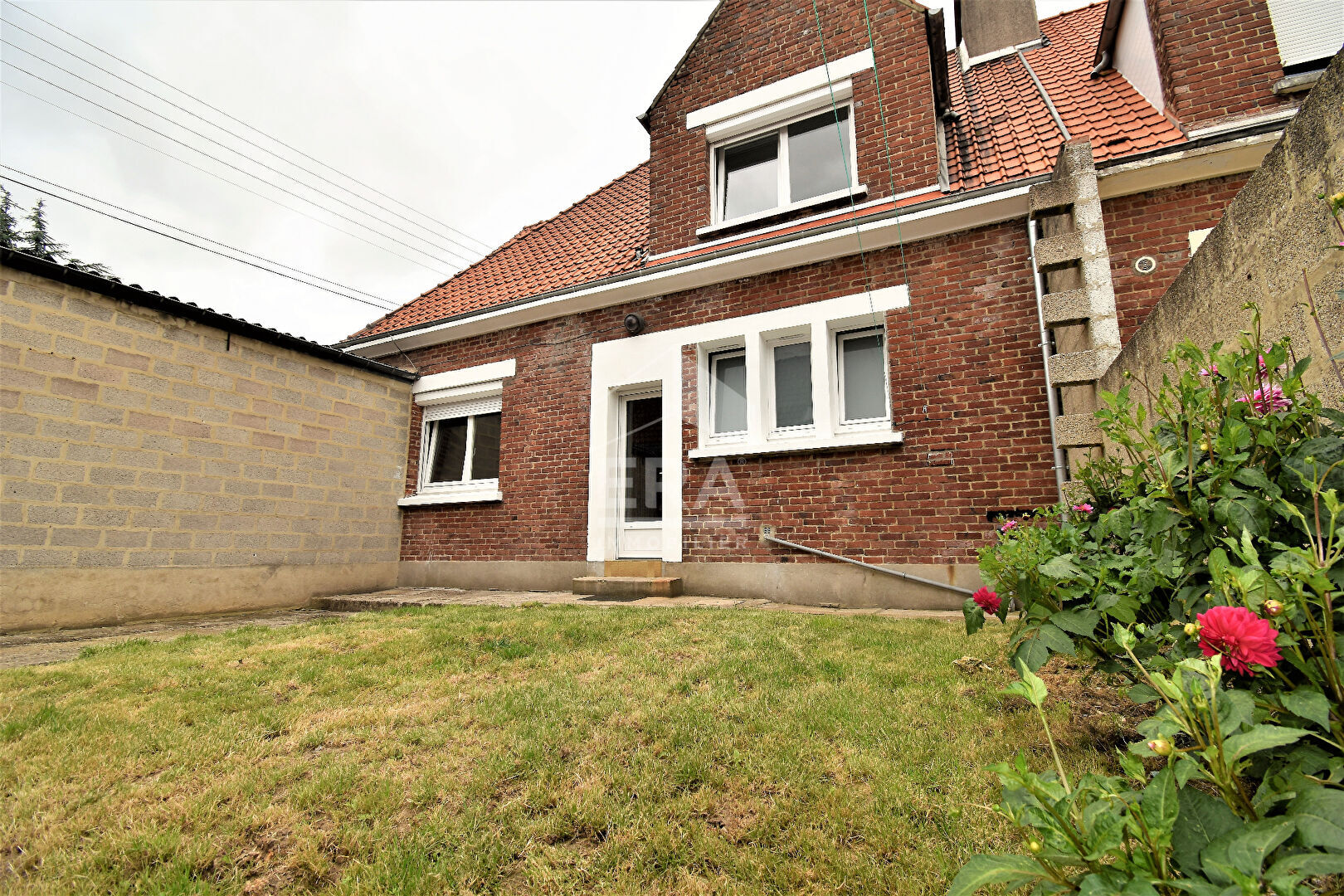 Photo Maison  5 pièce(s) 123 m2 image 1/6