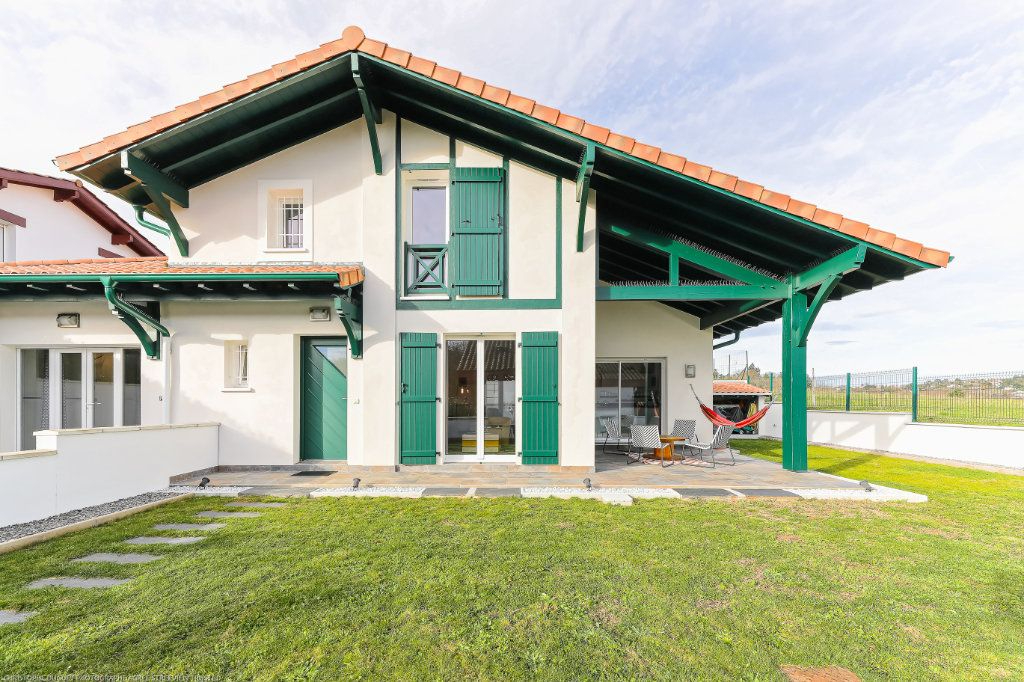 Location maison 4 pièces  à URRUGNE - 2