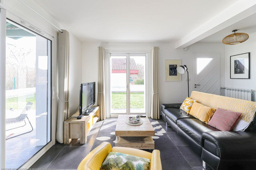Location maison 4 pièces  à URRUGNE - 3
