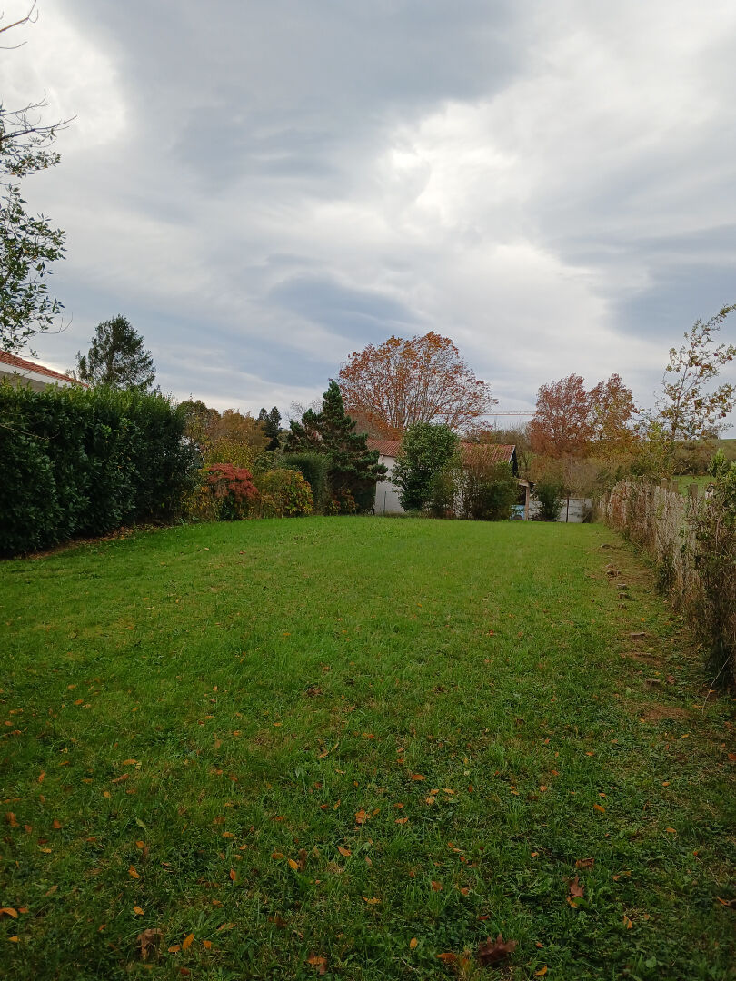 Photo Terrain Saint Pee Sur Nivelle 970 m2 image 2/2