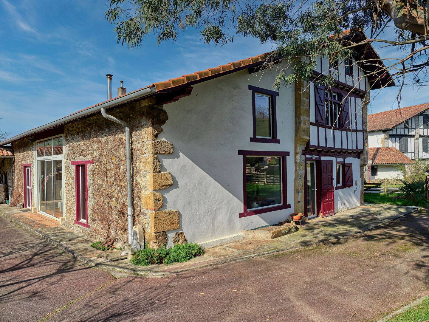 Vente maison 7 pièces  à SAINT PEE SUR NIVELLE - 3