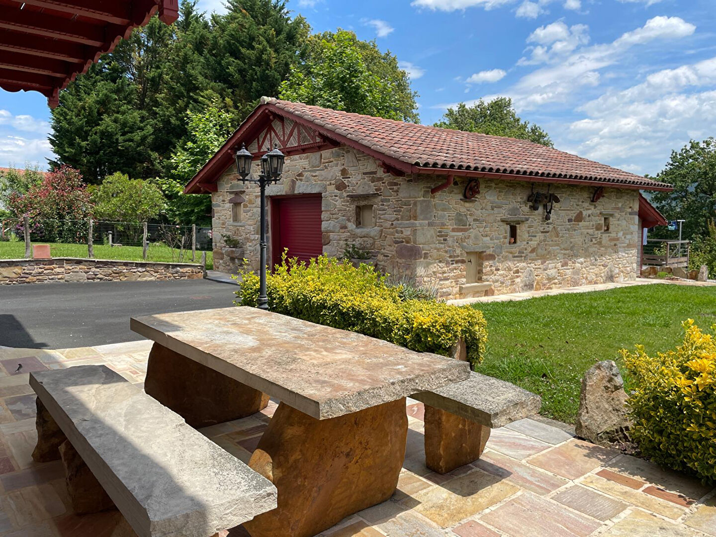 Vente maison 5 pièces  à SAINT PEE SUR NIVELLE - 2