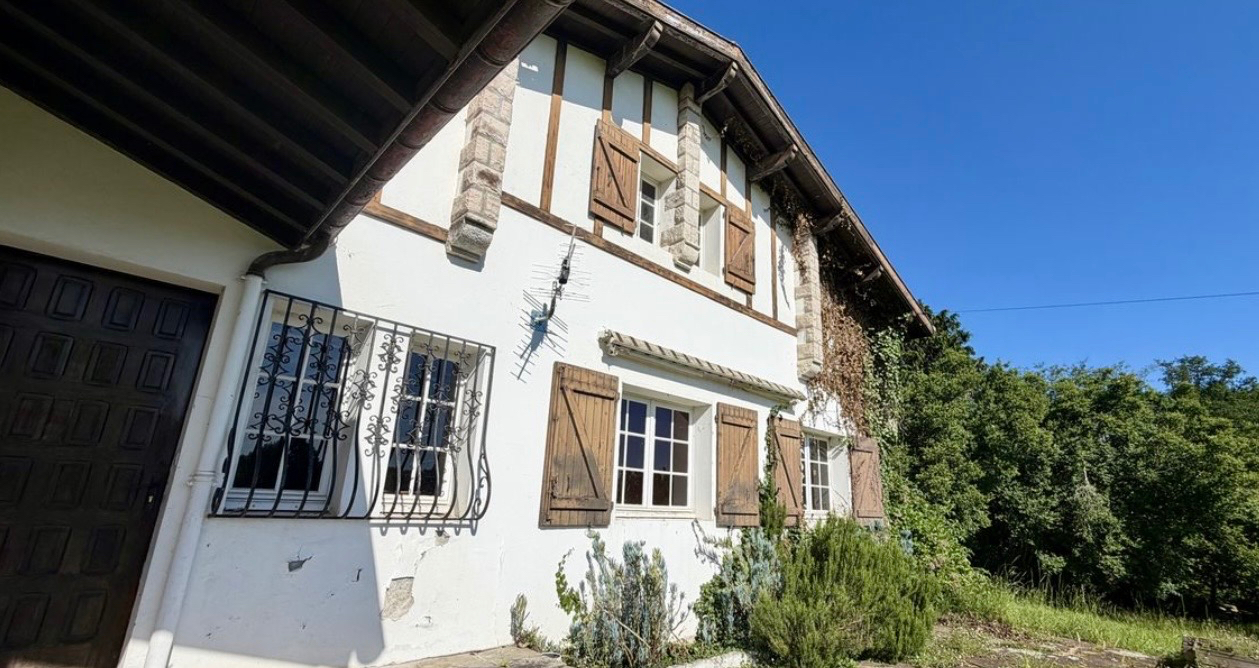 Vente maison 8 pièces  à URRUGNE - 4