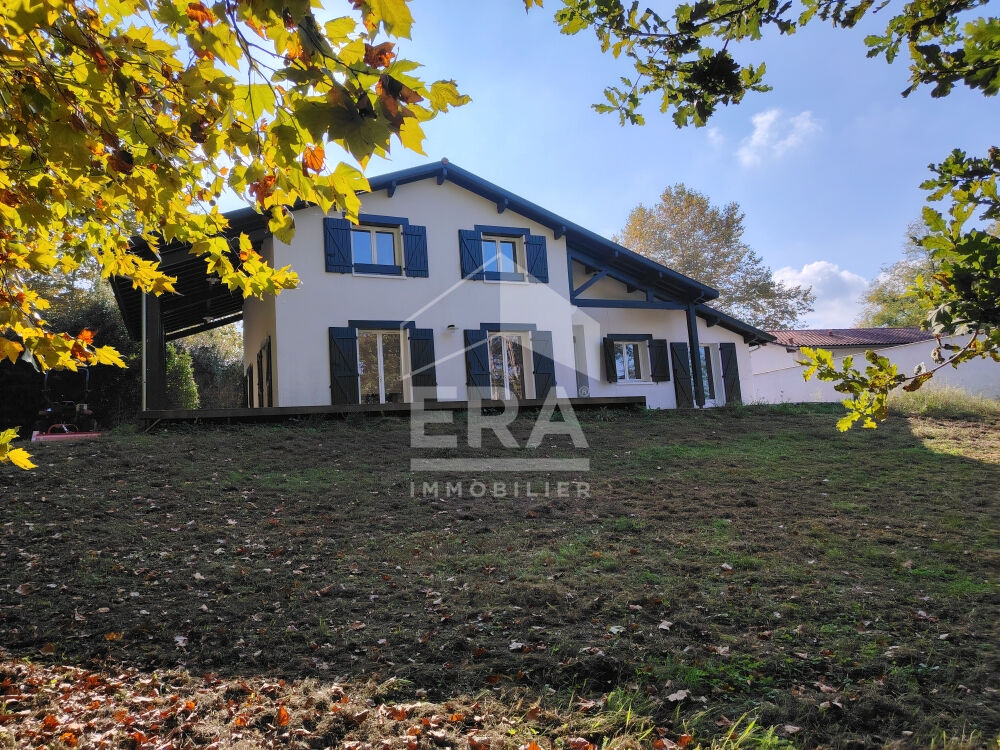 Biaudos : maison T6 de 146m² + annexe sur 5245m² de terrain