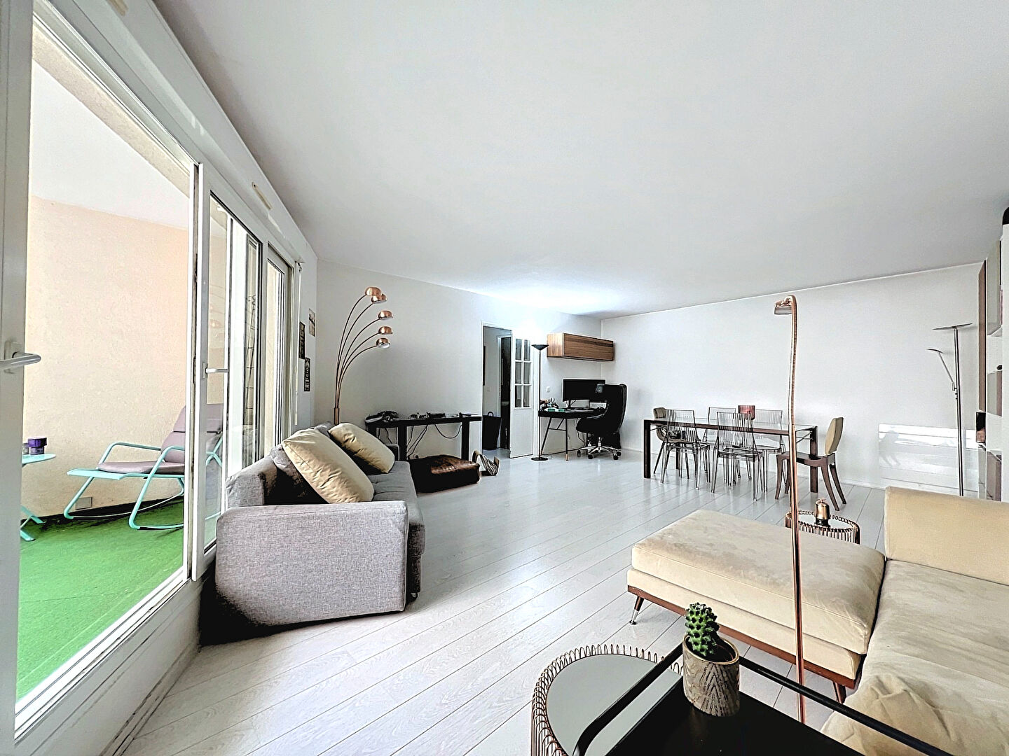 Photo Appartement Suresnes 4 pièce(s) 99.5 m2 image 3/6