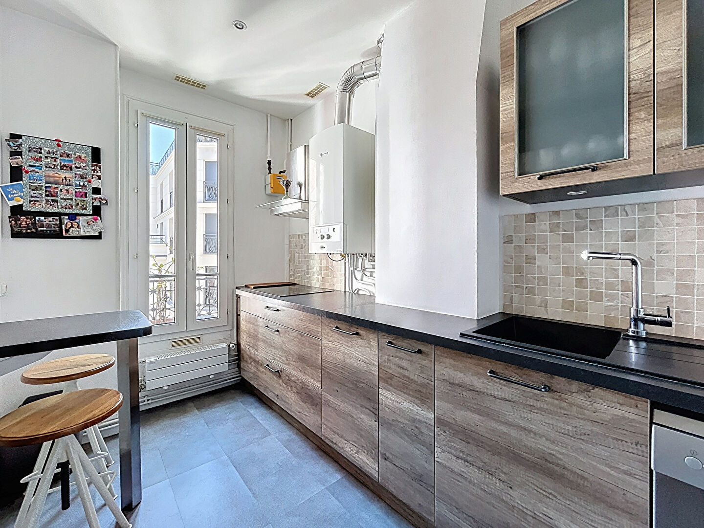 Photo Appartement Suresnes 3 pièce(s) 63 m2 image 4/6