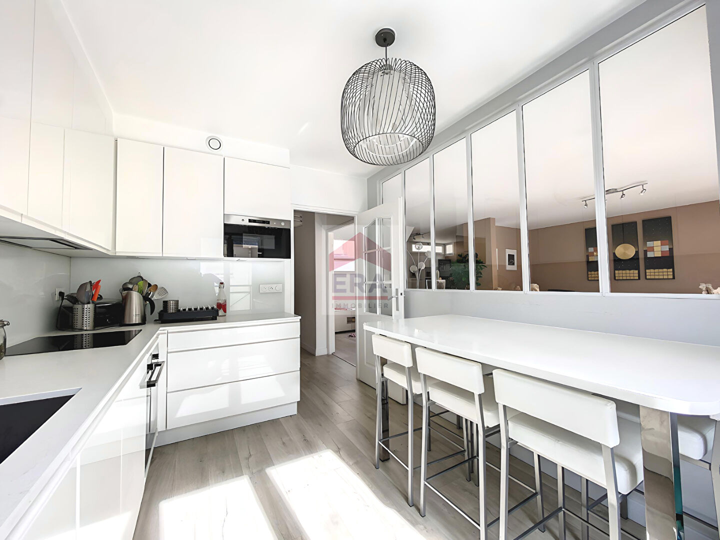 Photo Appartement Suresnes 5 pièce(s) 142m2 image 2/6