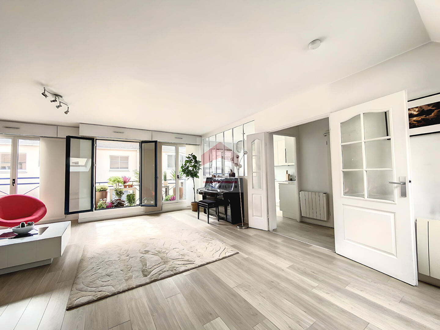 Photo Appartement Suresnes 5 pièce(s) 142m2 image 3/6