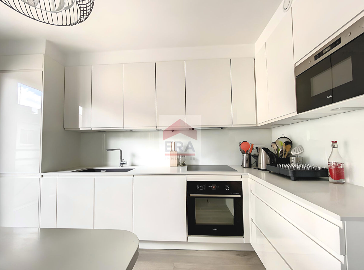 Photo Appartement Suresnes 5 pièce(s) 142m2 image 5/6