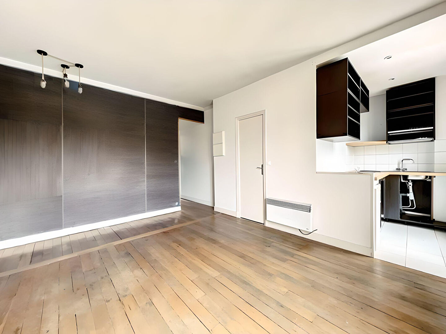 Photo Appartement Suresnes 2 pièce(s) 36 m2 image 1/4