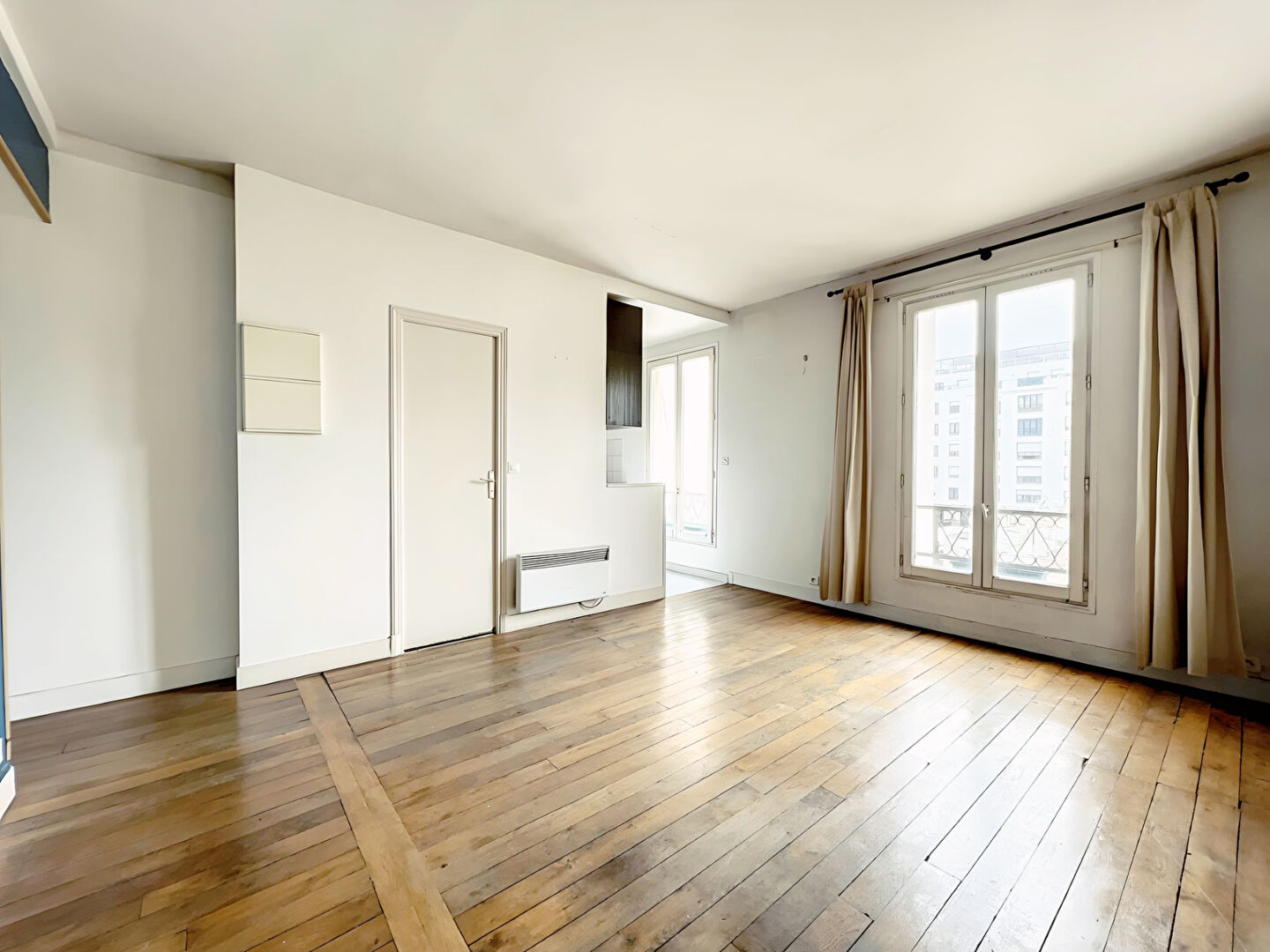 Photo Appartement Suresnes 2 pièce(s) 36 m2 image 2/4